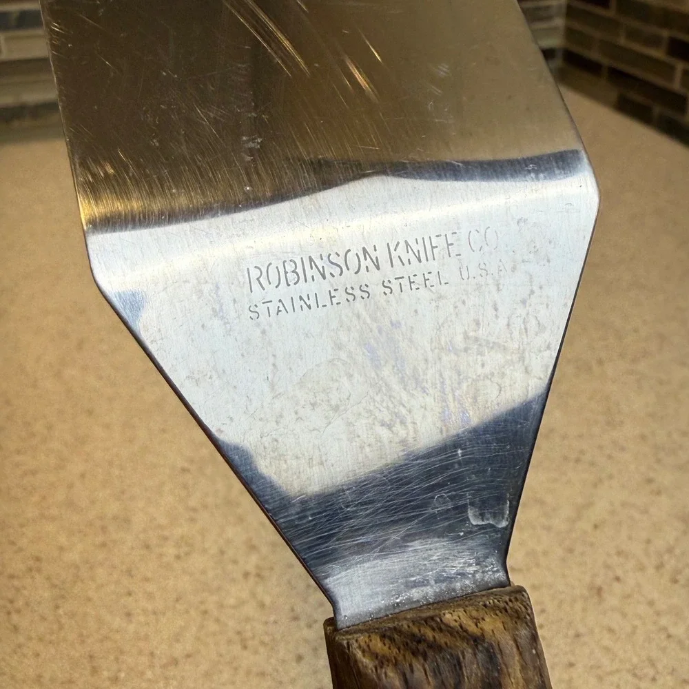VTG Robinson Knife Co Stainless Steel Short Spatula Turner Wood Handle USA 9.75